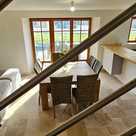 Grand 8 Personnes, Calme, Proche Casa de Férias *