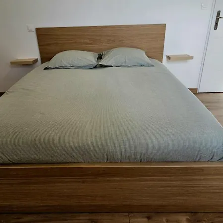 Grand 8 Personnes, Calme, Proche Casa de Férias *